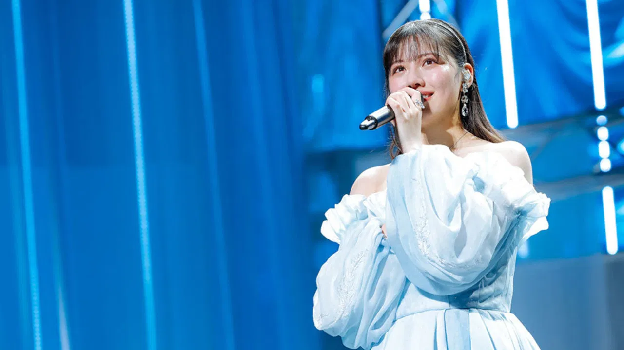 Watanabe Miho Graduation Ceremony backdrop