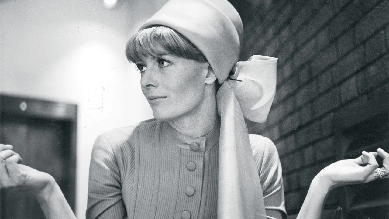 Morgan: A Suitable Case for Treatment backdrop