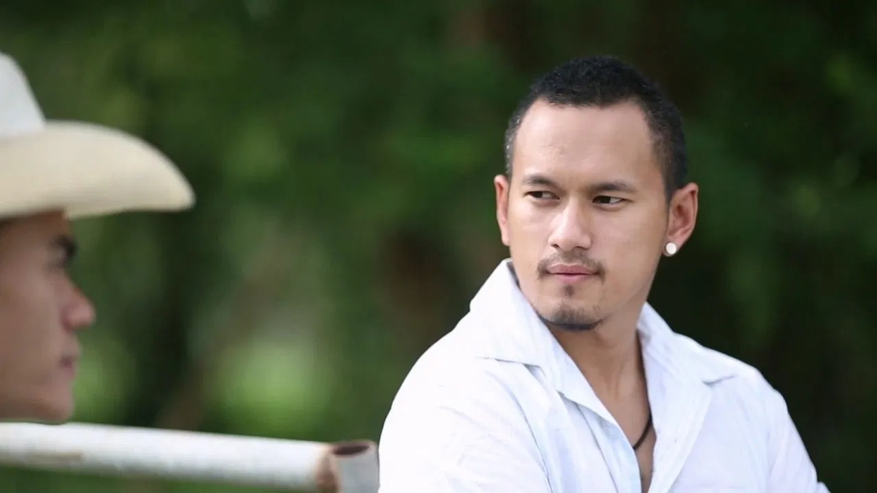 GThai Movie: BrokeBlack Uncut backdrop