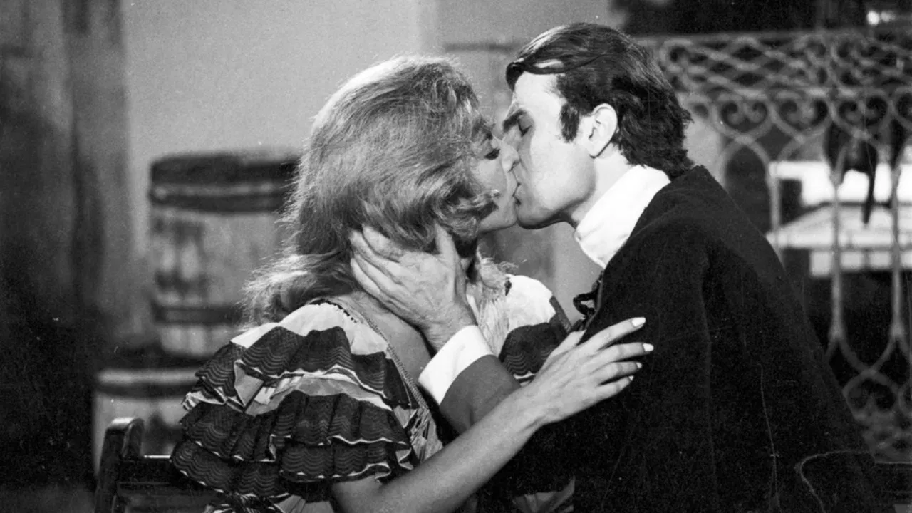 Rosa Rebelde backdrop