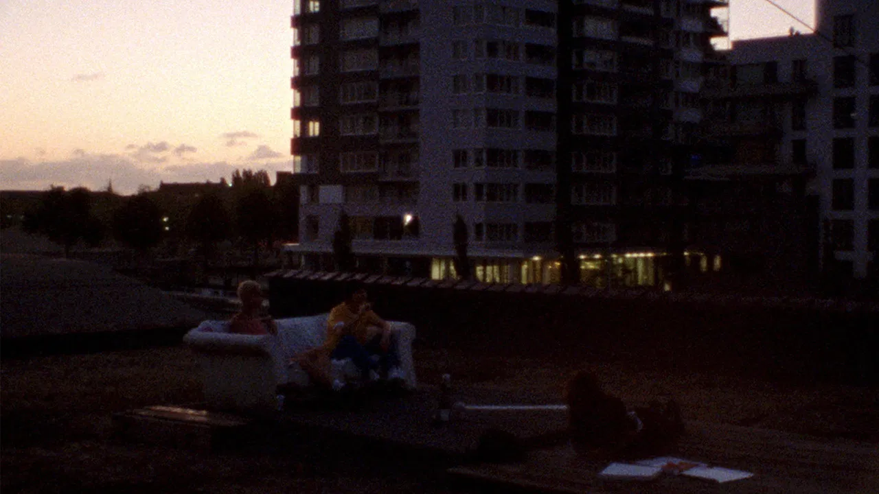 Sunday Nostalgia - Le dimanche des amis backdrop