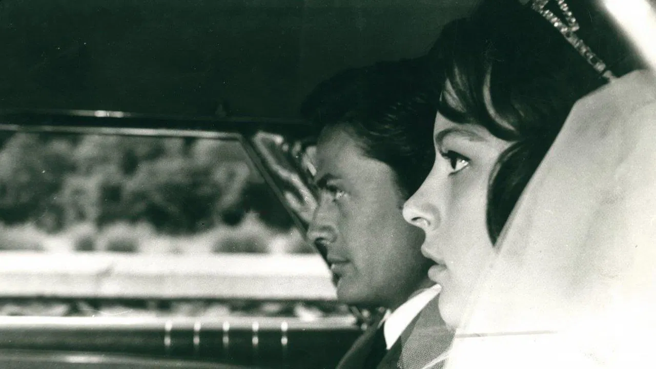 Aşk ve İntikam backdrop