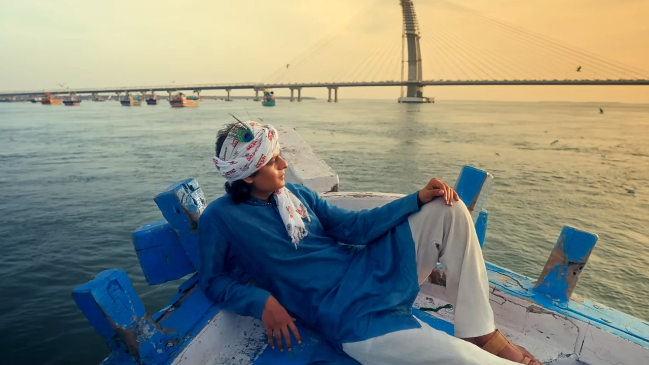 Laalo: Krishna Sada Sahaayate backdrop