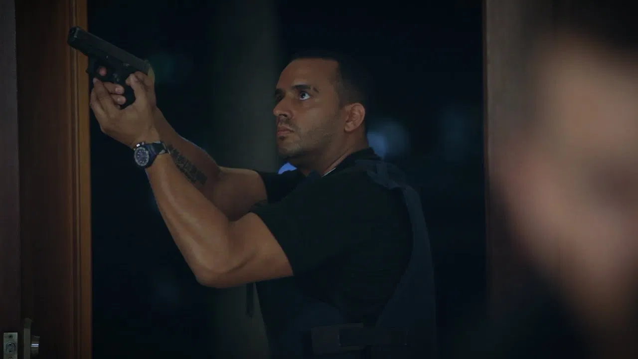 Cara o Sello backdrop