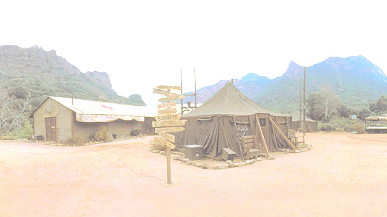 M*A*S*H: 30th Anniversary Reunion backdrop