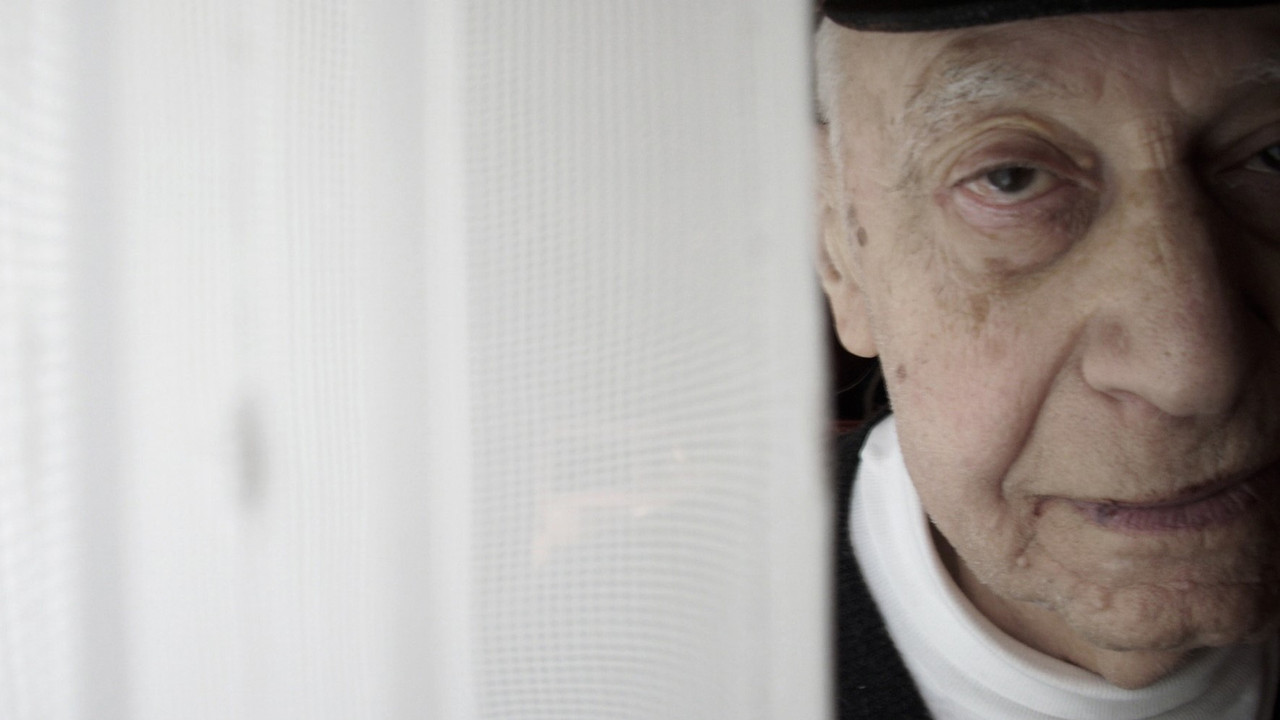 Valentina Postika in attesa di partire backdrop