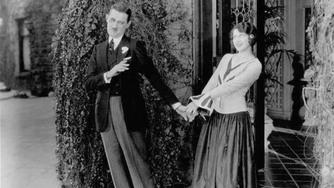 Are Brunettes Safe? backdrop