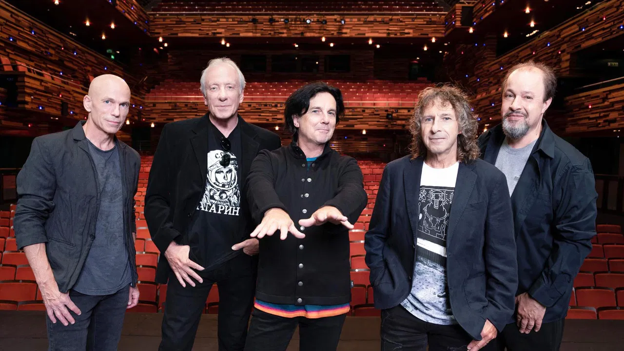 Marillion - An Hour Before It's Dark 2022 backdrop