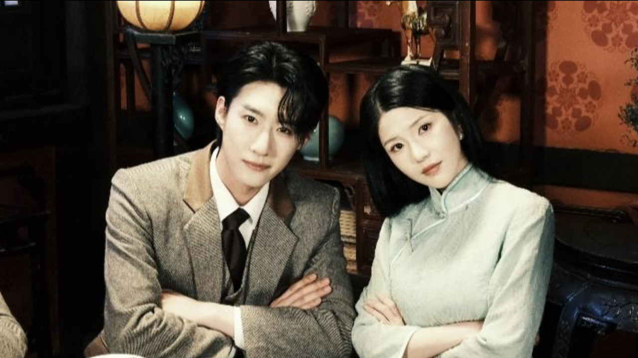 Wife on the Run, Again backdrop