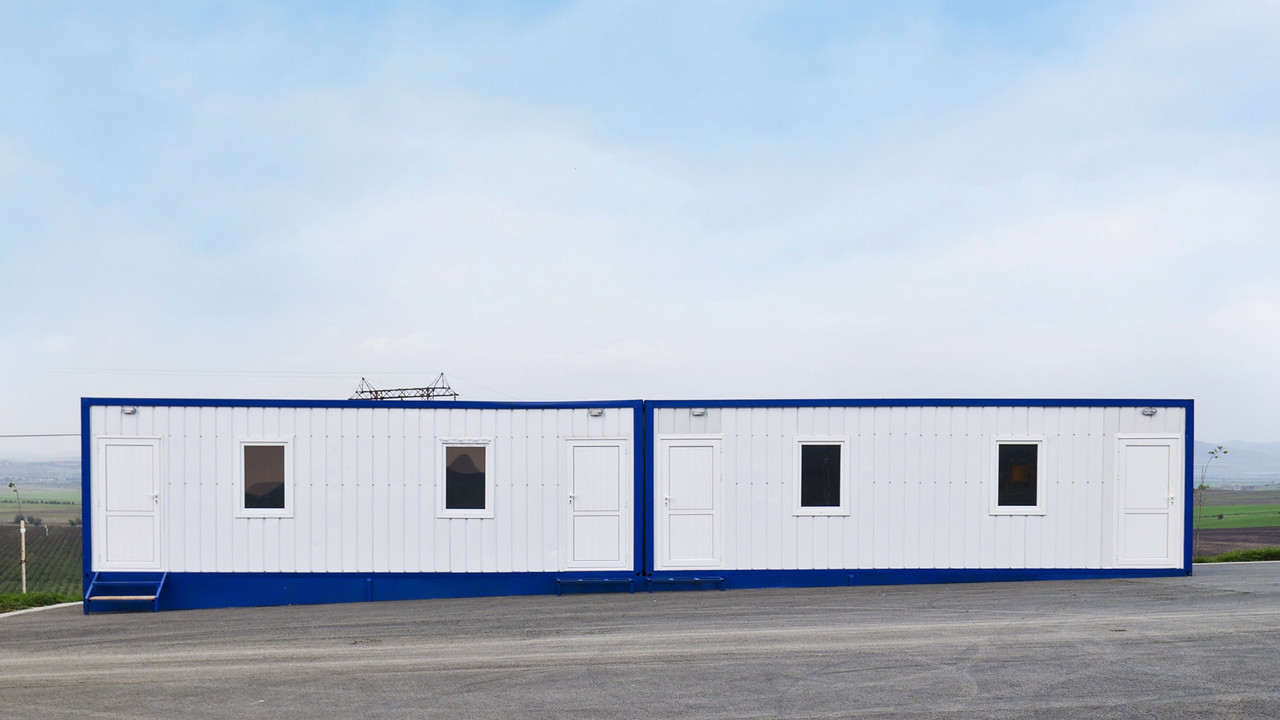 House Hunters: Outside the Box backdrop