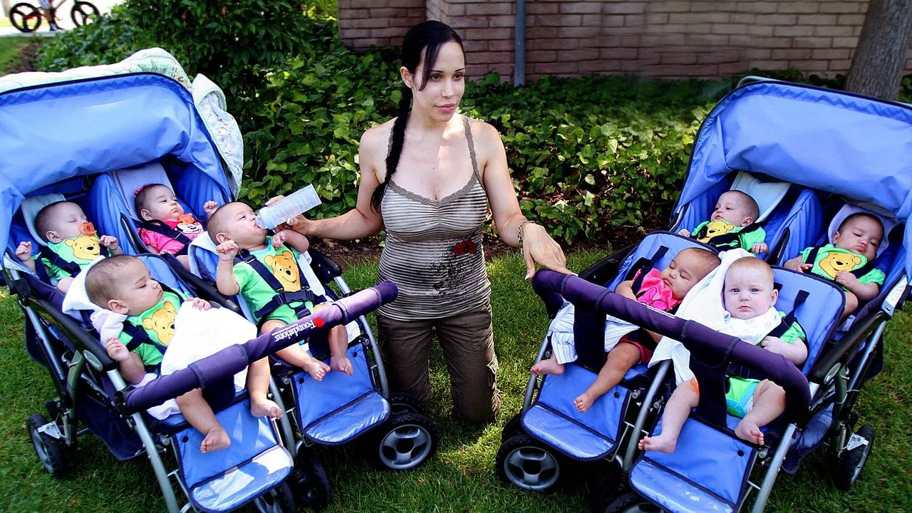 Octomom: The Incredible Unseen Footage backdrop