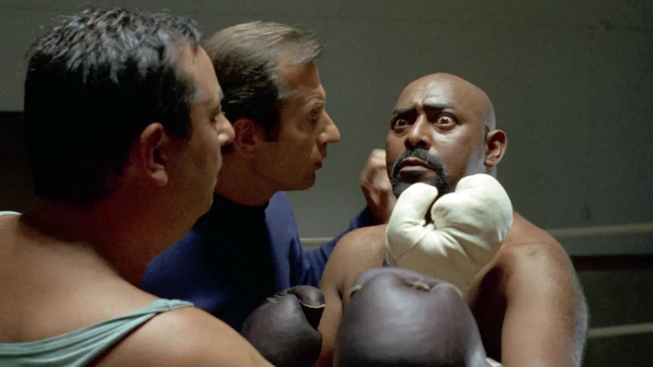 Mano di velluto backdrop