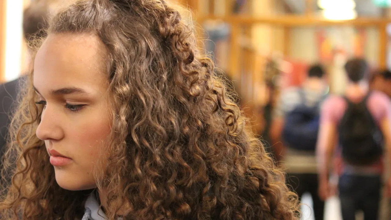 #Kelseyislelijk backdrop