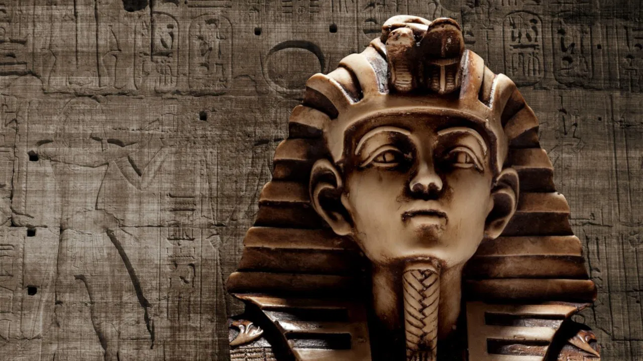 La malédiction de Toutânkhamon backdrop