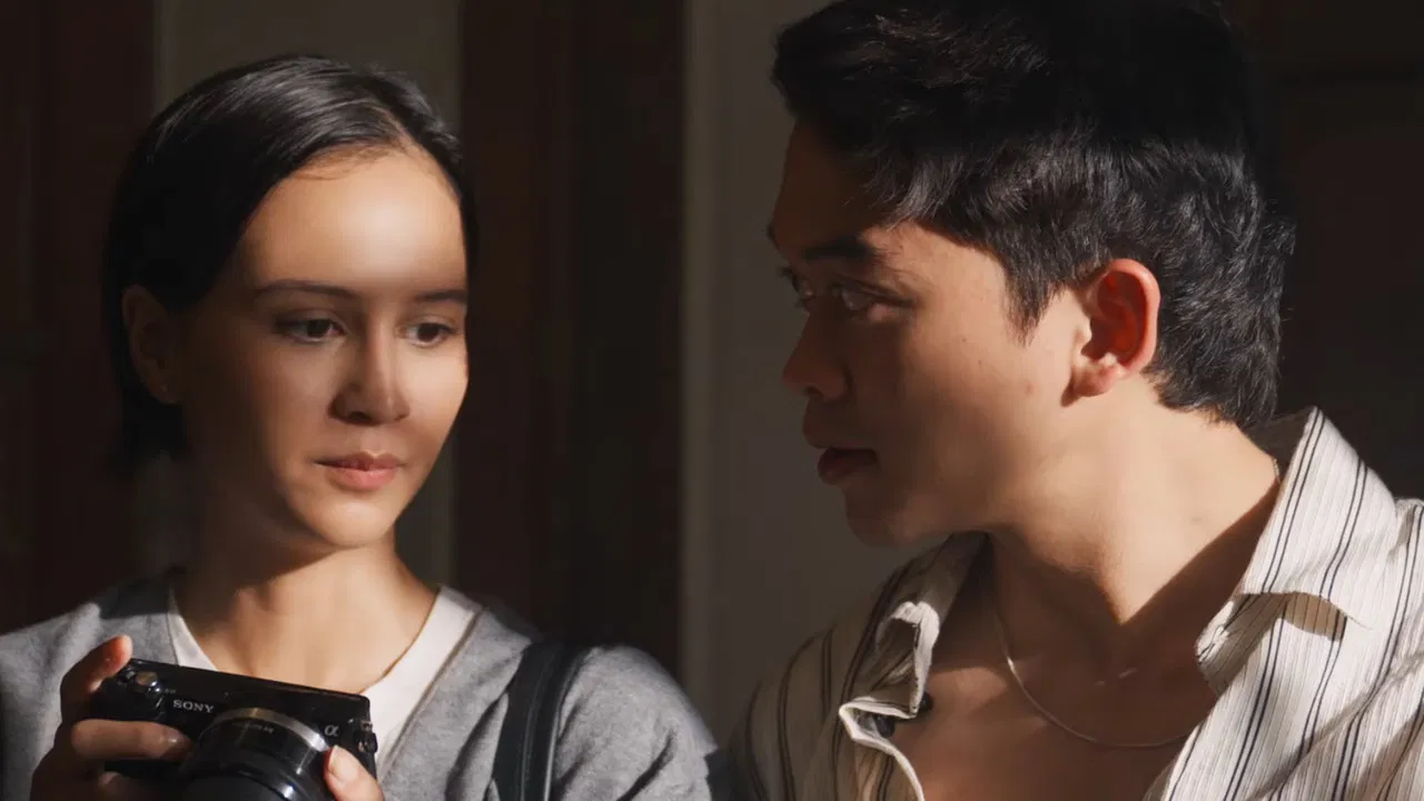 Pelan-Pelan Sayang backdrop