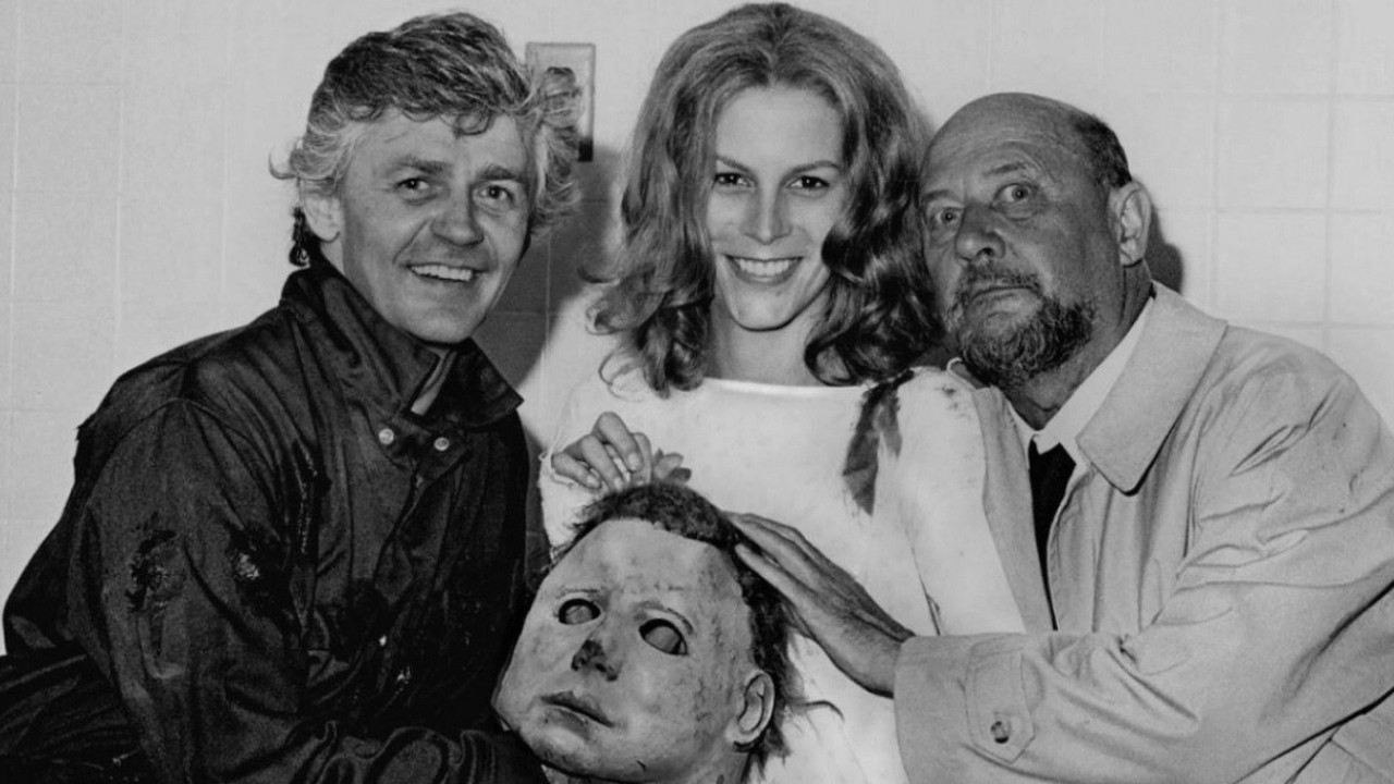 The Nightmare Isn't Over! The Making of Halloween II backdrop