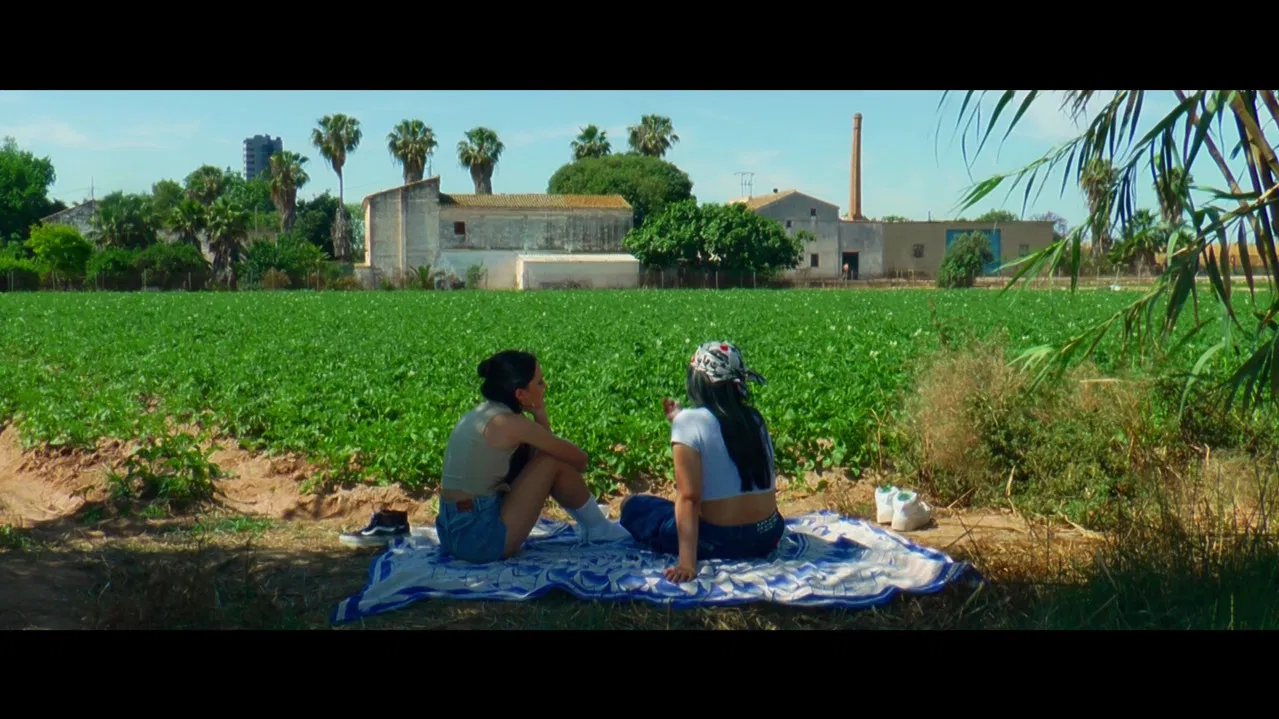 La Compensación backdrop