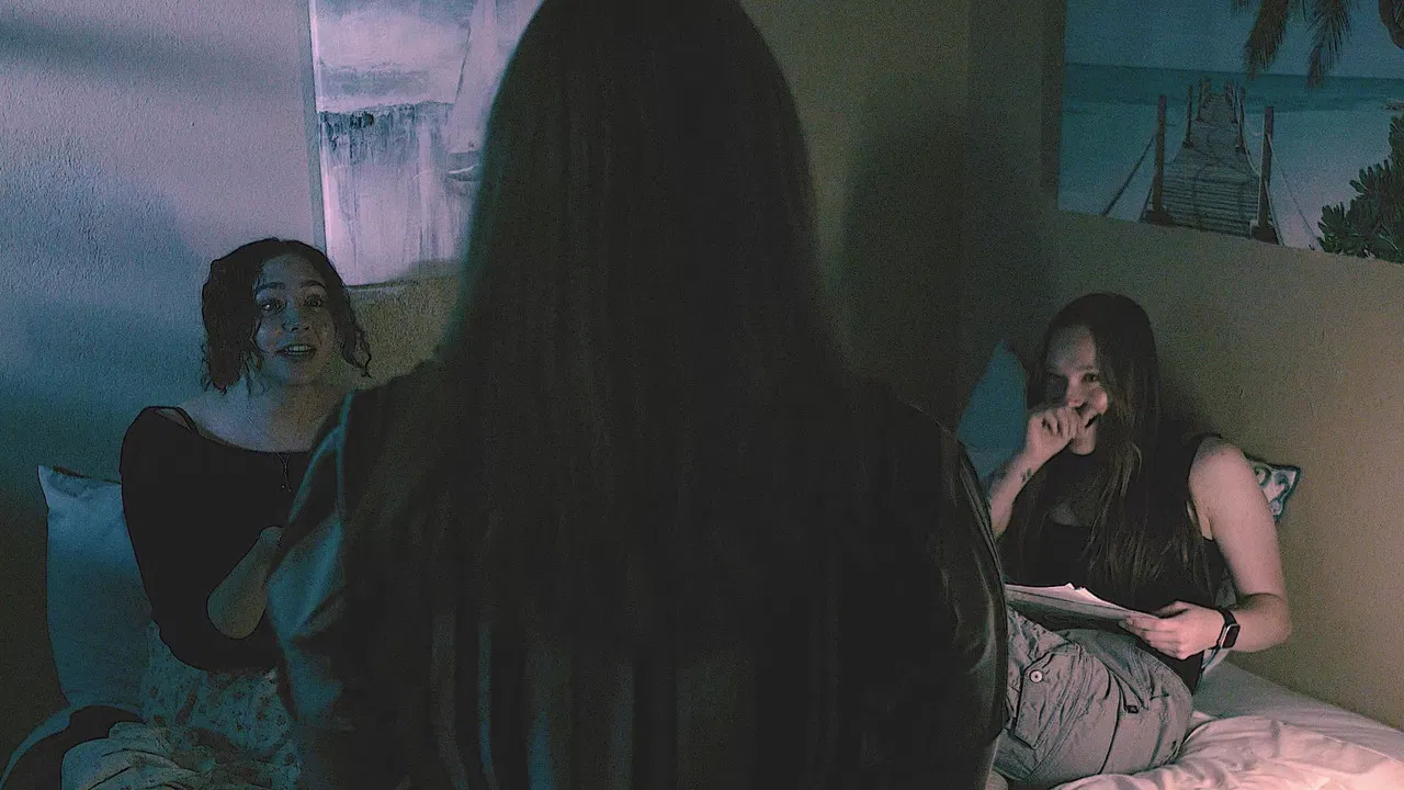 Blind Item #37 backdrop