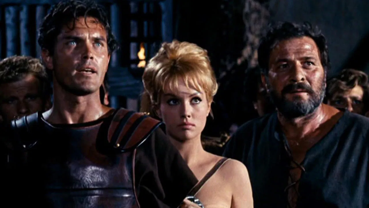 Gold for the Caesars backdrop