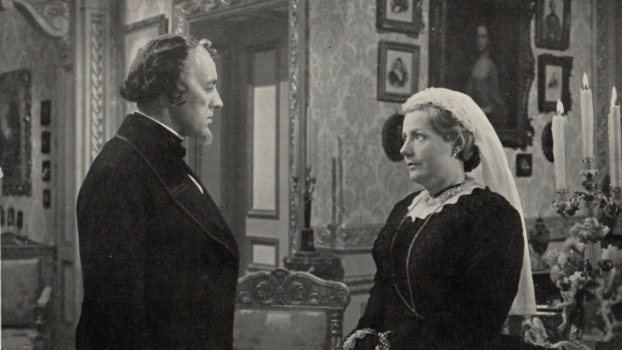 The Mudlark backdrop