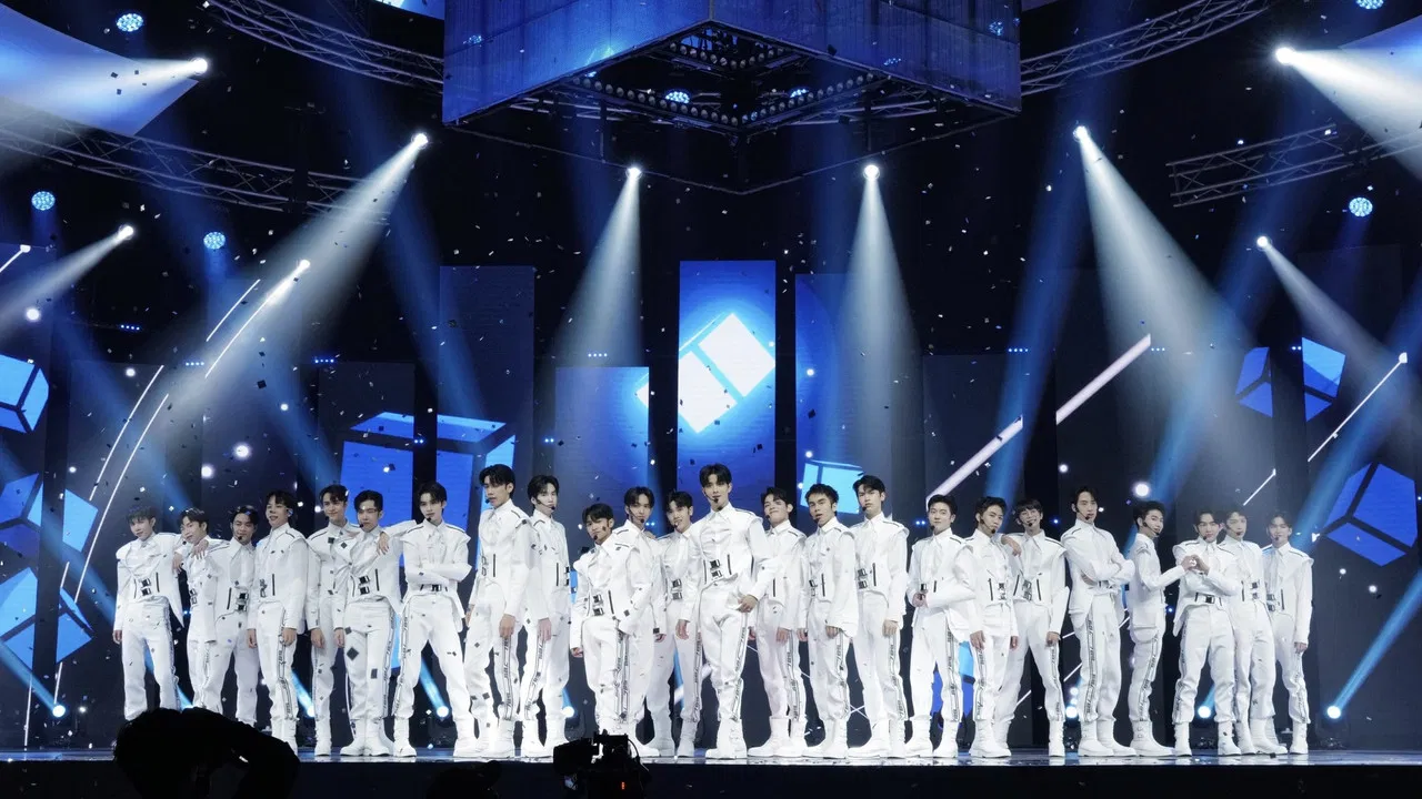 789 Survival backdrop