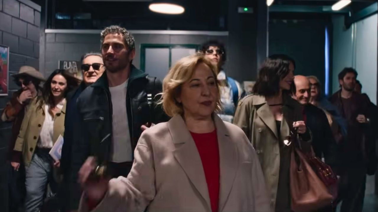 Aída y vuelta backdrop