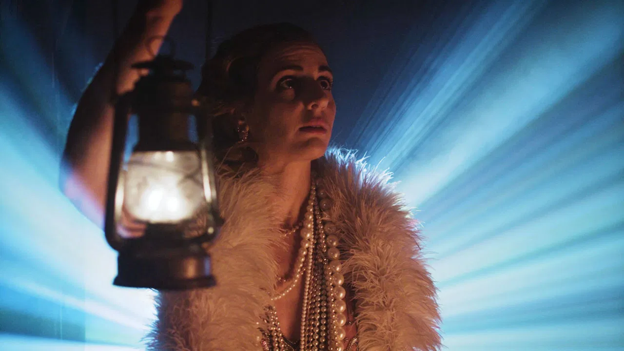 Labyrinth Bang backdrop