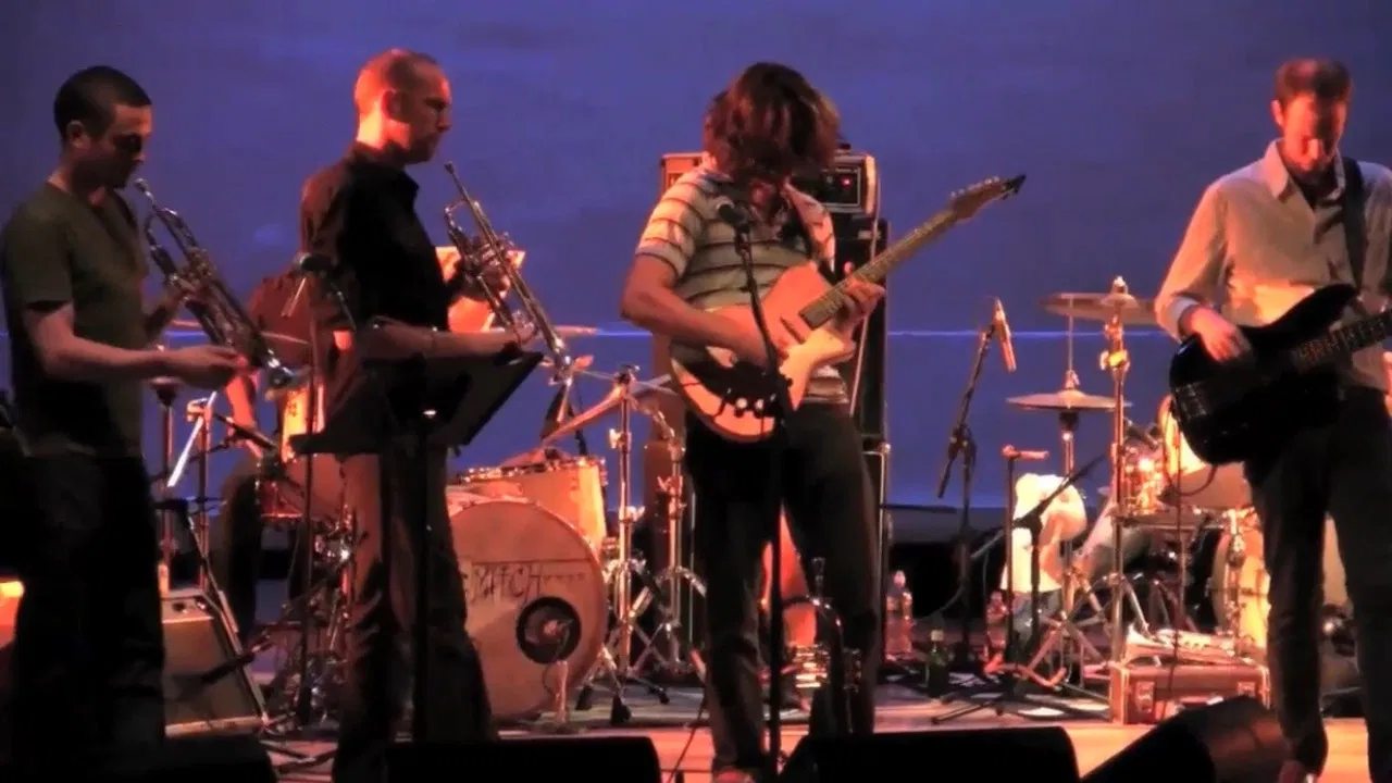 Superconnected backdrop