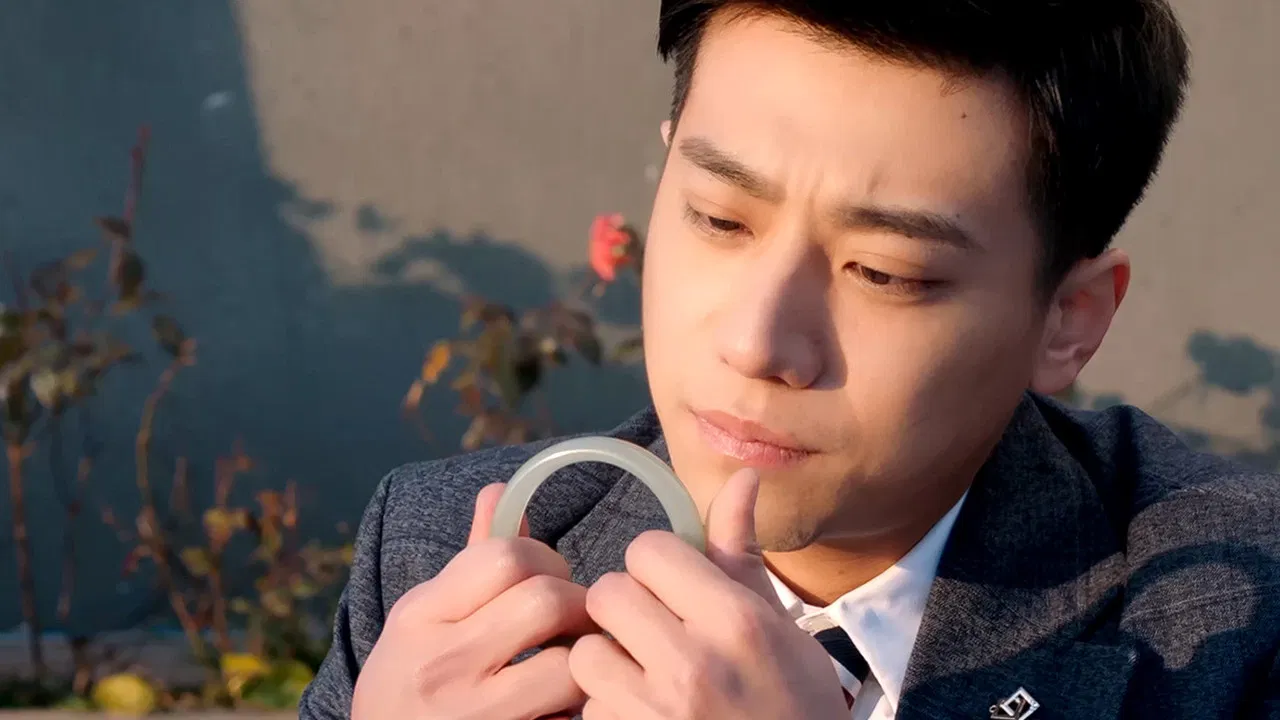 Antique Tycoon backdrop