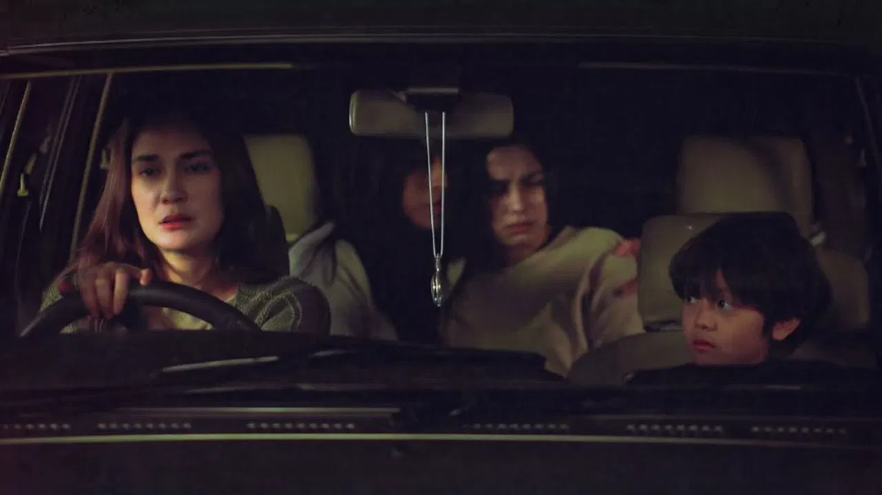 Jalan Pulang backdrop