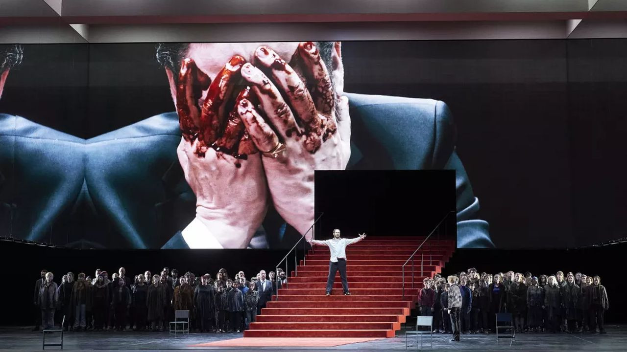 Mussorgsky: Boris Godunov backdrop