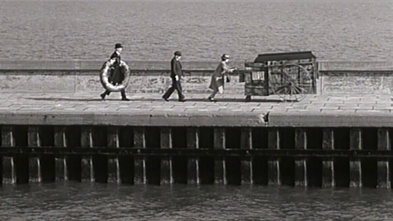 Seraphine or the Wonderful Story of Aunt Flora backdrop