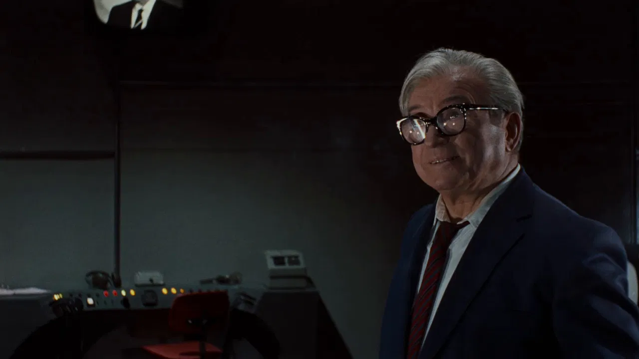 Battle of the Worlds backdrop