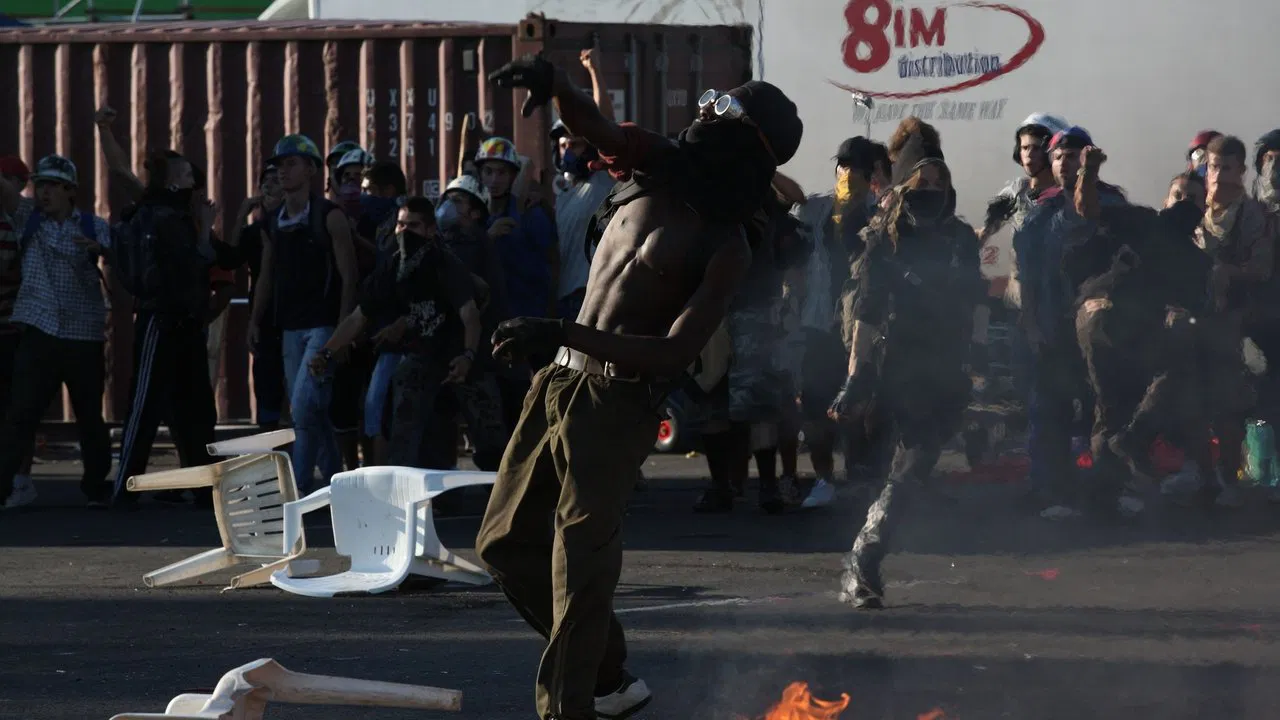 Diaz - Don't Clean Up This Blood backdrop