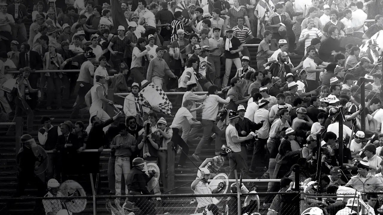 Heysel 1985 - Dans l'enfer de la foule backdrop