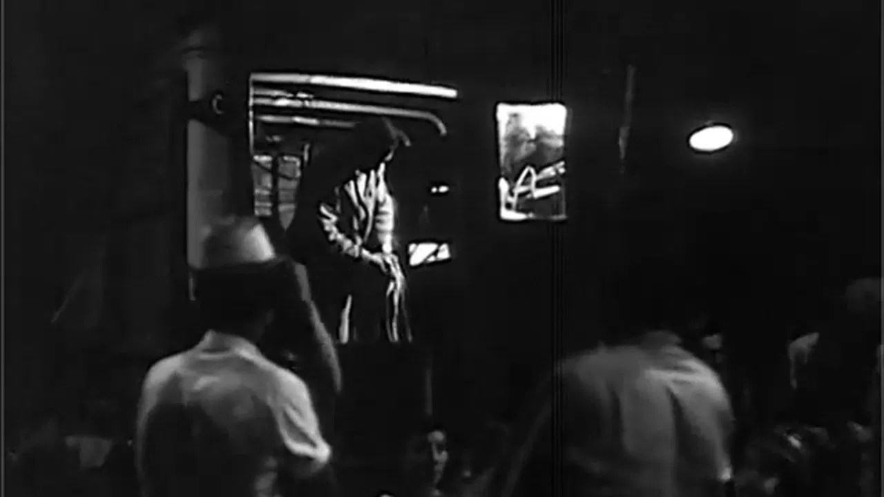 Por primera vez backdrop