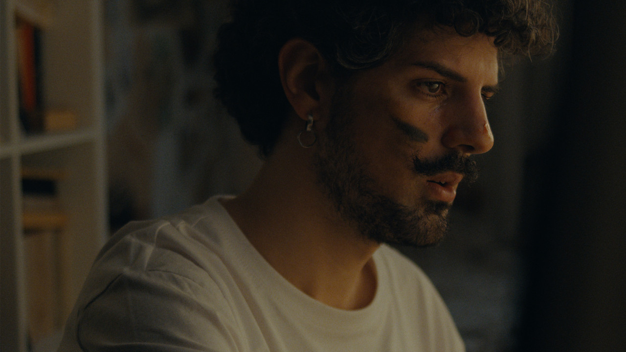 Tre euro e quaranta backdrop