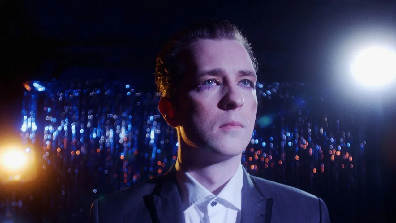 Sorrow Eats the Heart backdrop