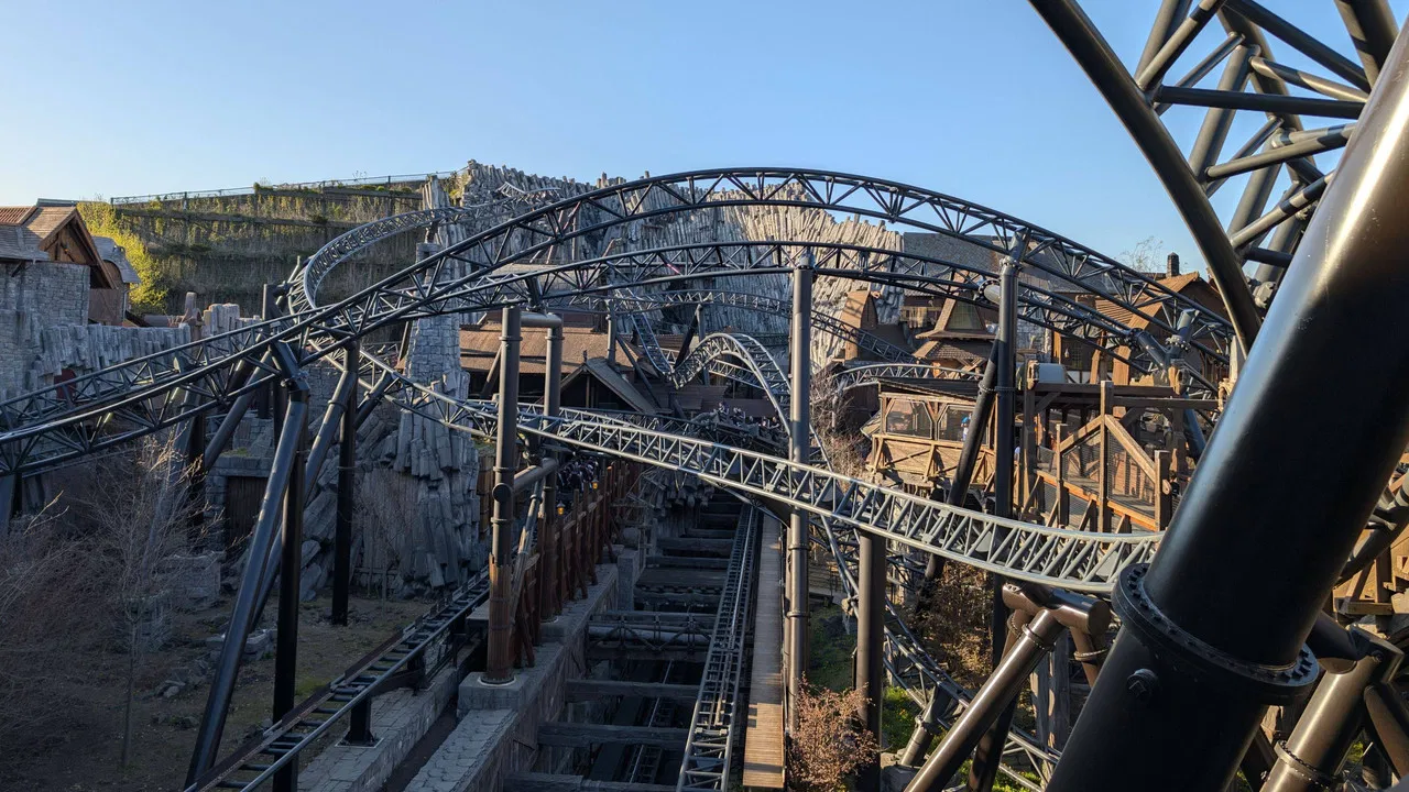 Vlog - Cologne backdrop