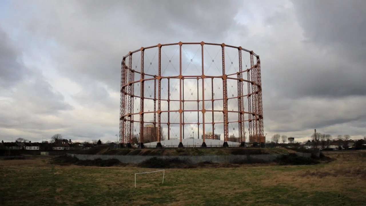 The Outer Edges backdrop