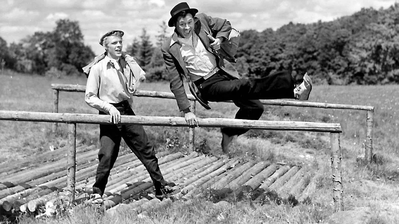 Vagabonderne paa Bakkegaarden backdrop