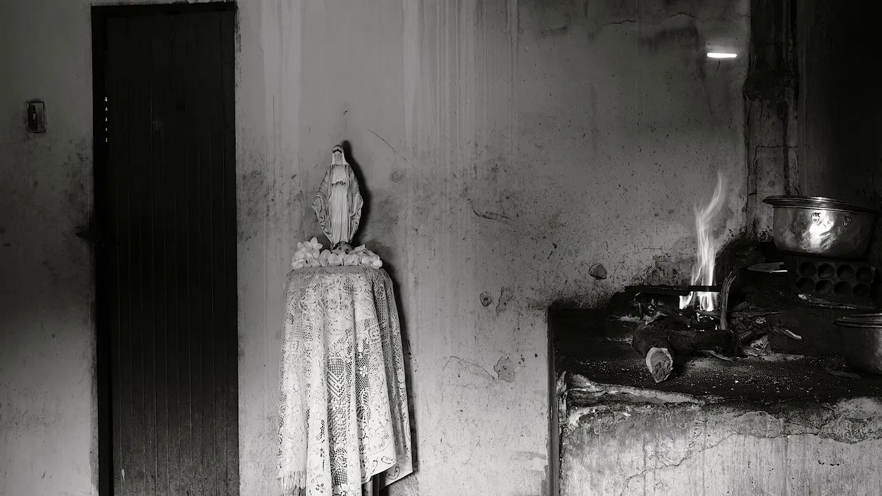 Mãe Santíssima backdrop