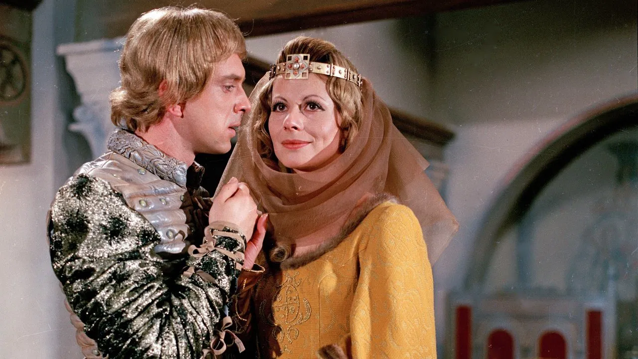 Poslední královna backdrop