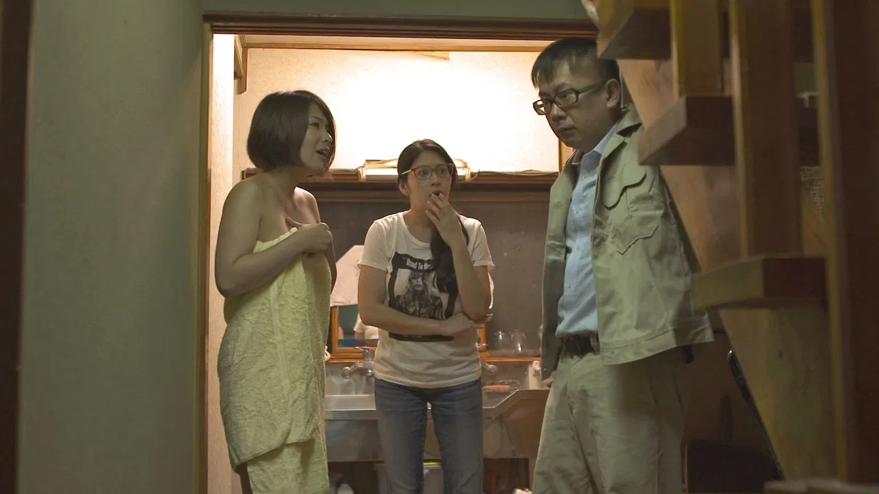 Nagisa's Big Breast Milk Fight backdrop