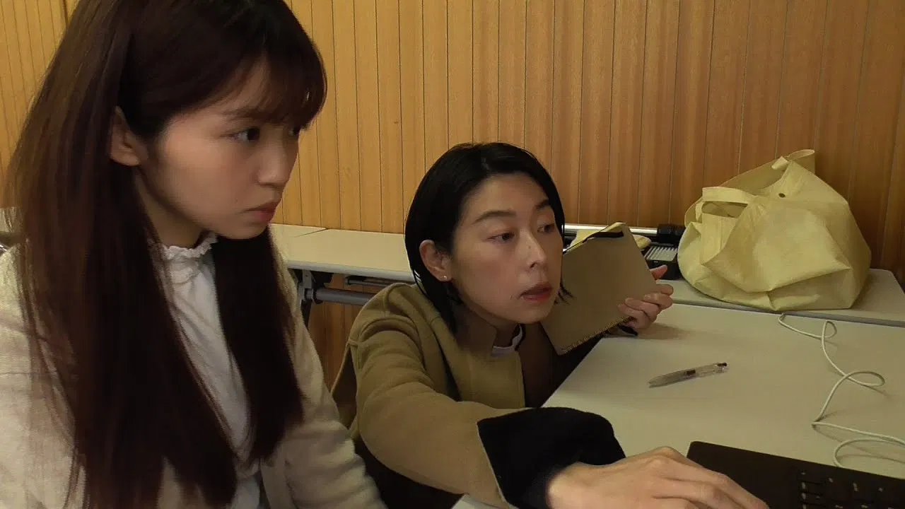 Sealed Video 54: Otodokemono backdrop