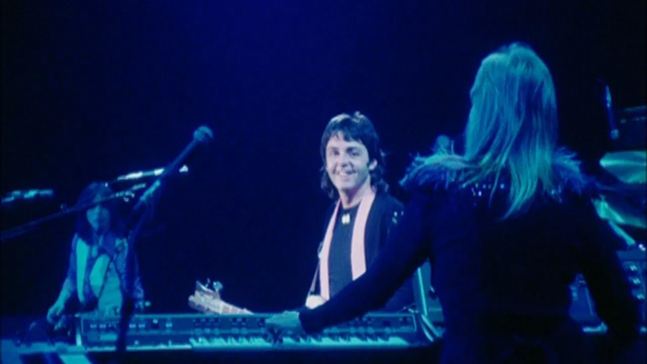 Paul McCartney & Wings: Wings Over the World backdrop