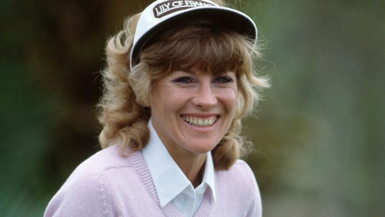 Play a Round with Me backdrop