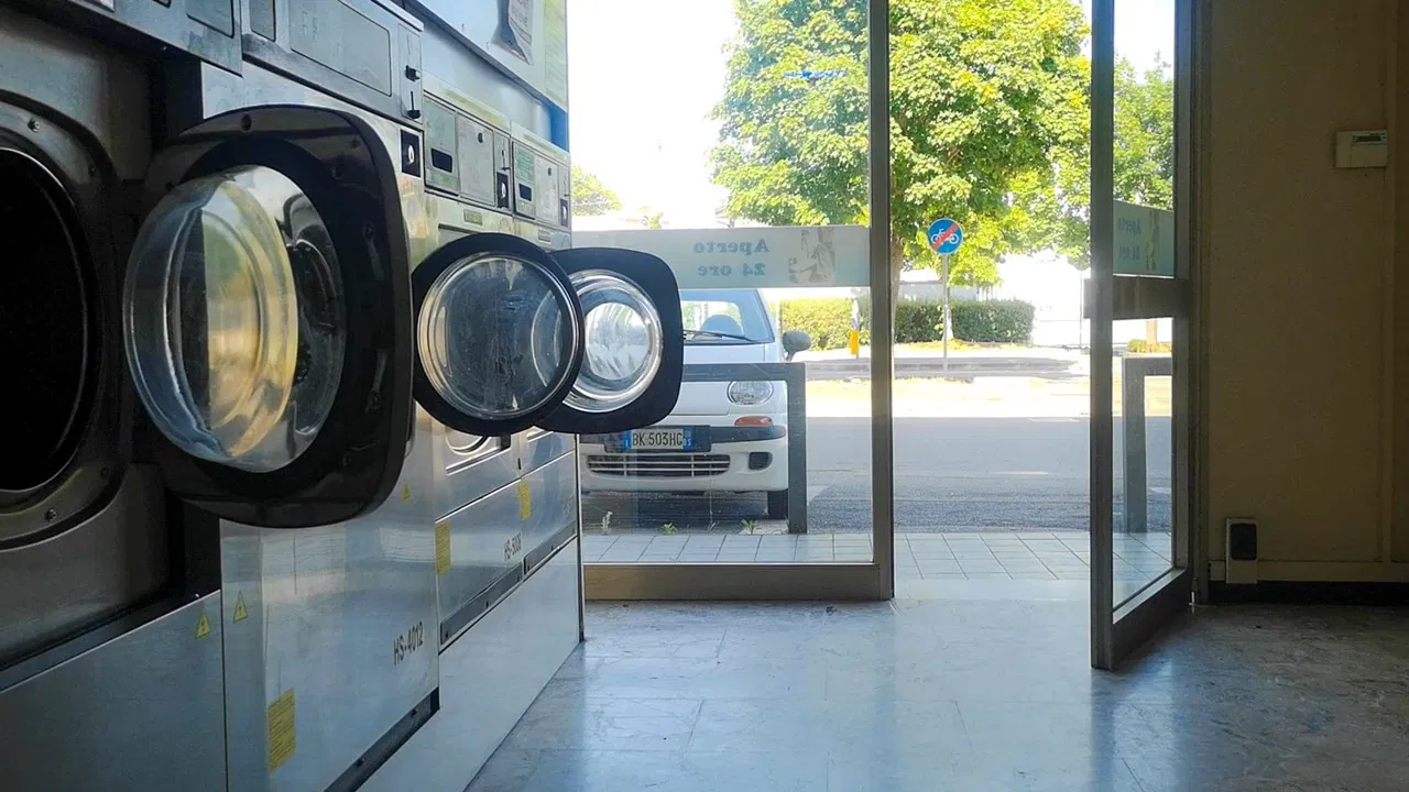 When The World Stood Still backdrop