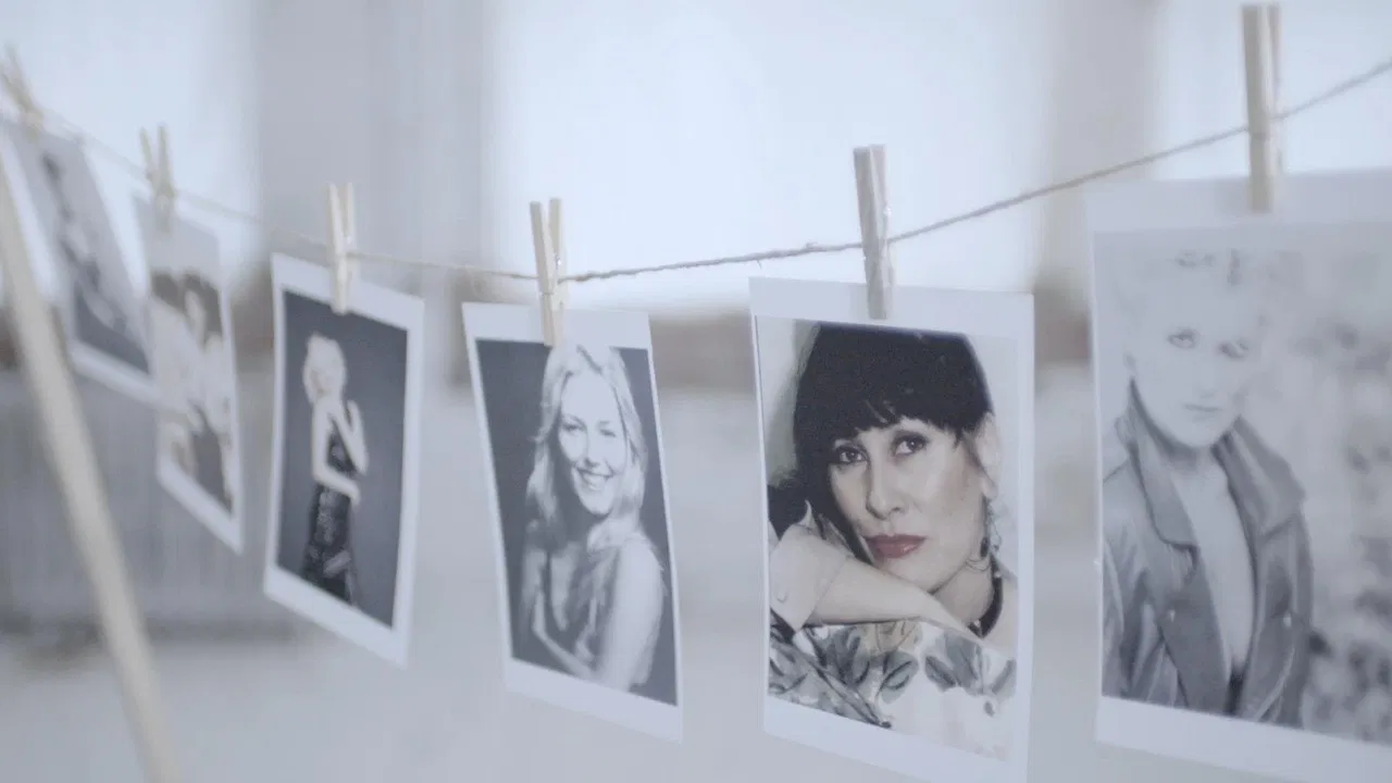 Face à soi backdrop