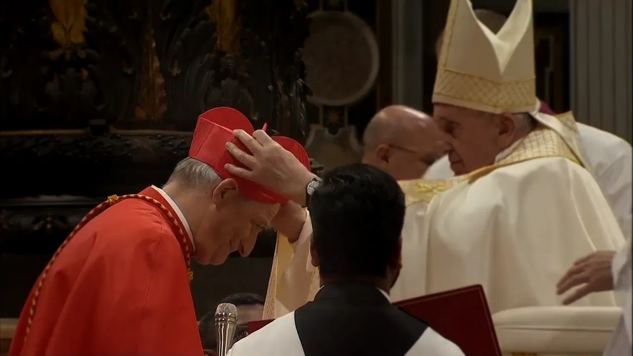 Il Vangelo secondo Matteo Z. Professione Vescovo backdrop